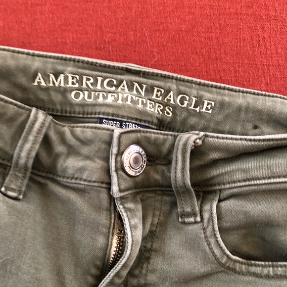American eagle olive green midi shorts sz.4 - Picture 2 of 4